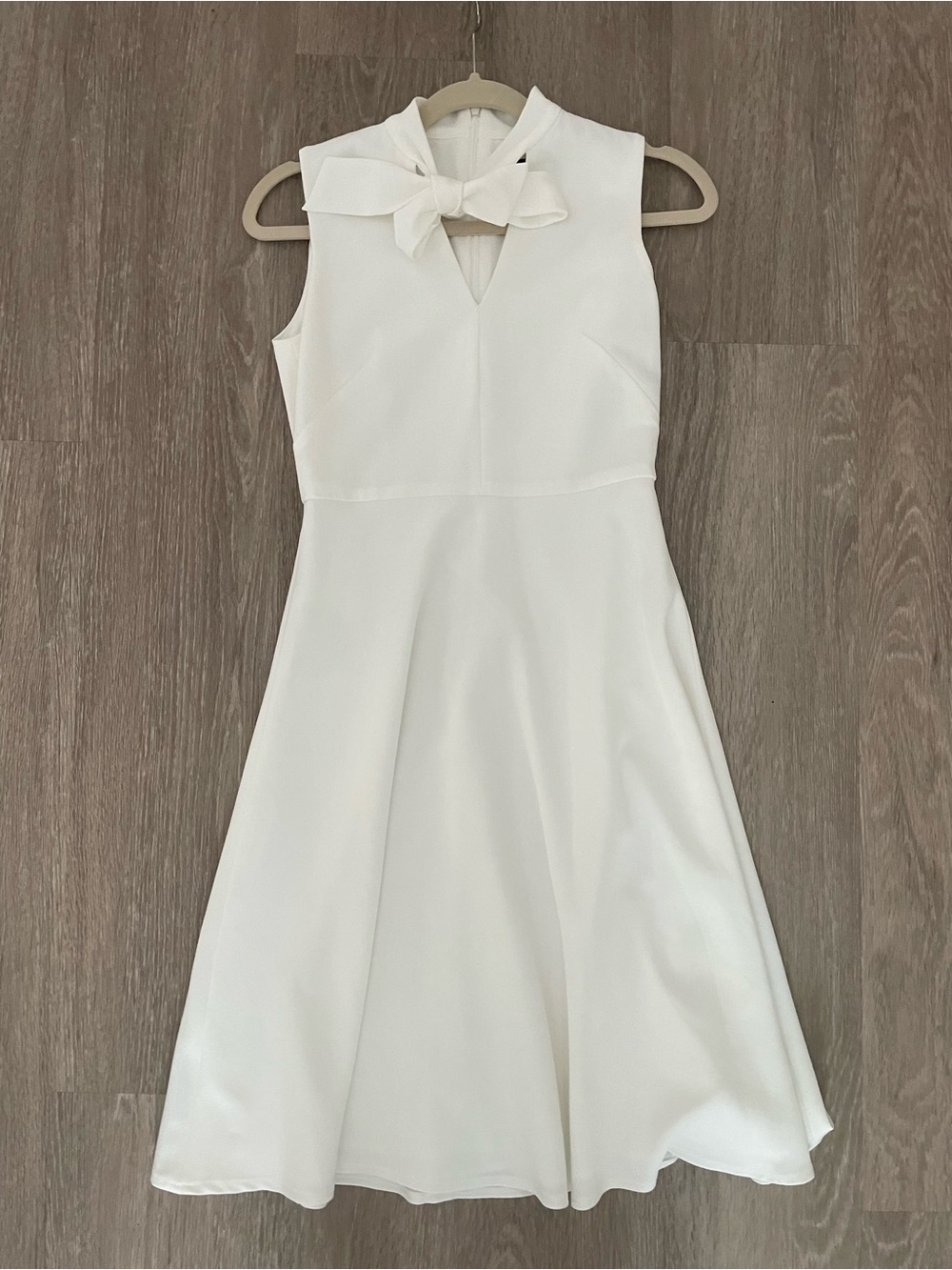 Maggy London White Sleeveless Bow Neck Fit-and-Flare Dress WEDDING/WORK SZ 2P